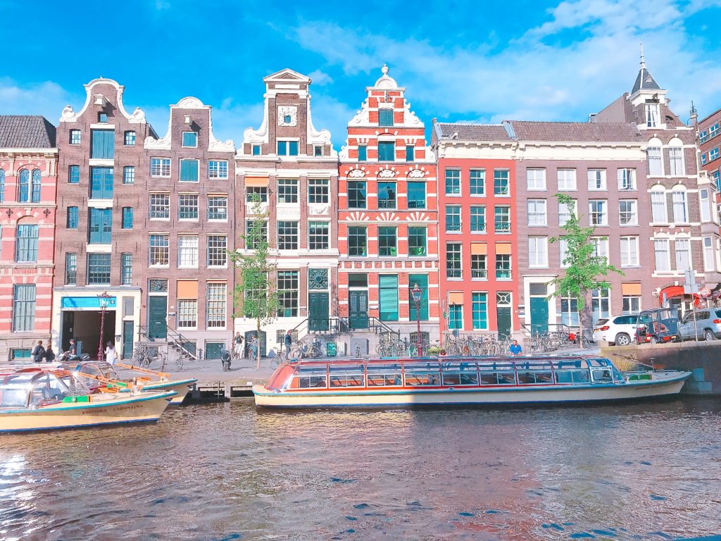 オランダ アムステルダムらしい町並み